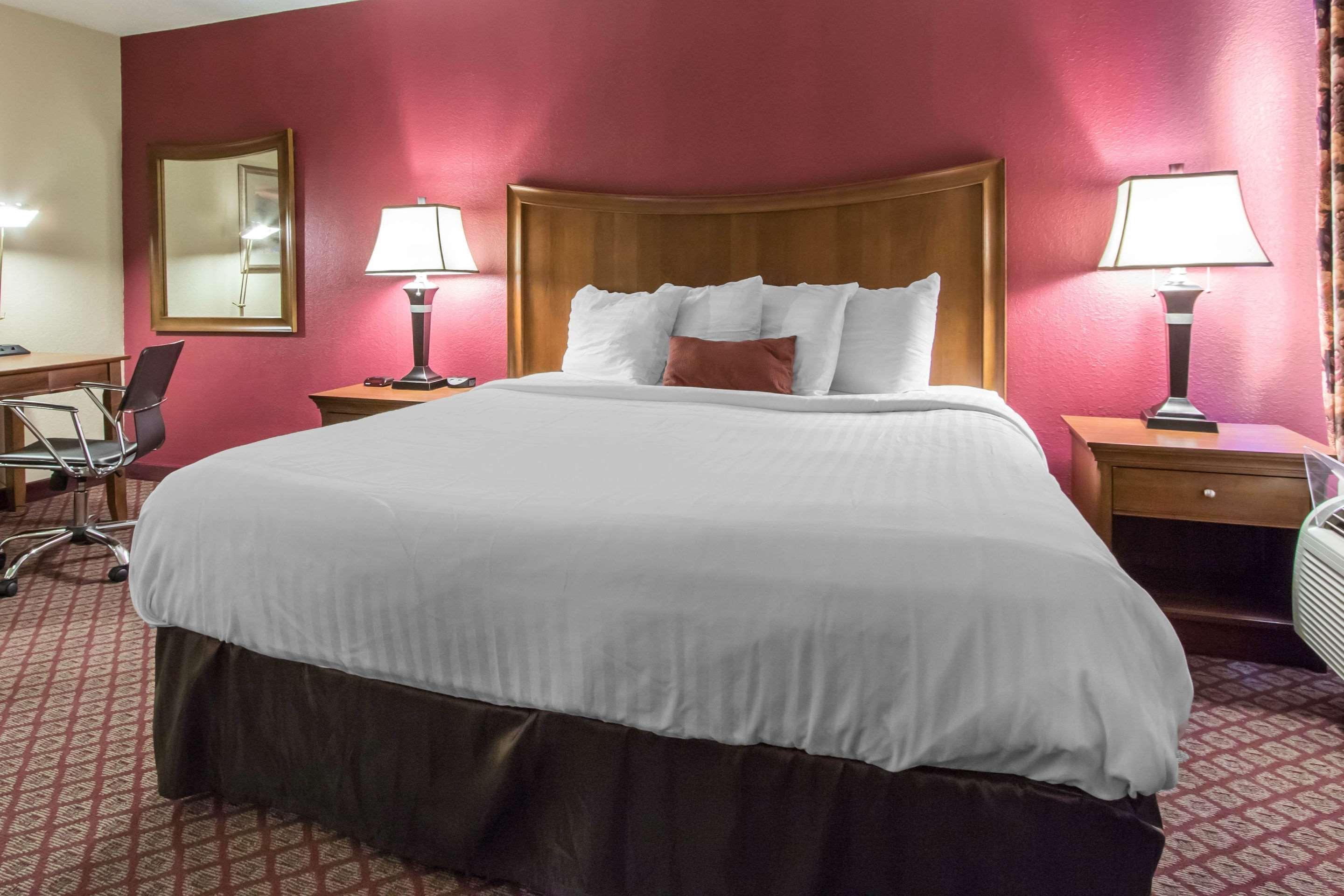 Econo Lodge Inn&Suites Joplin Exterior foto