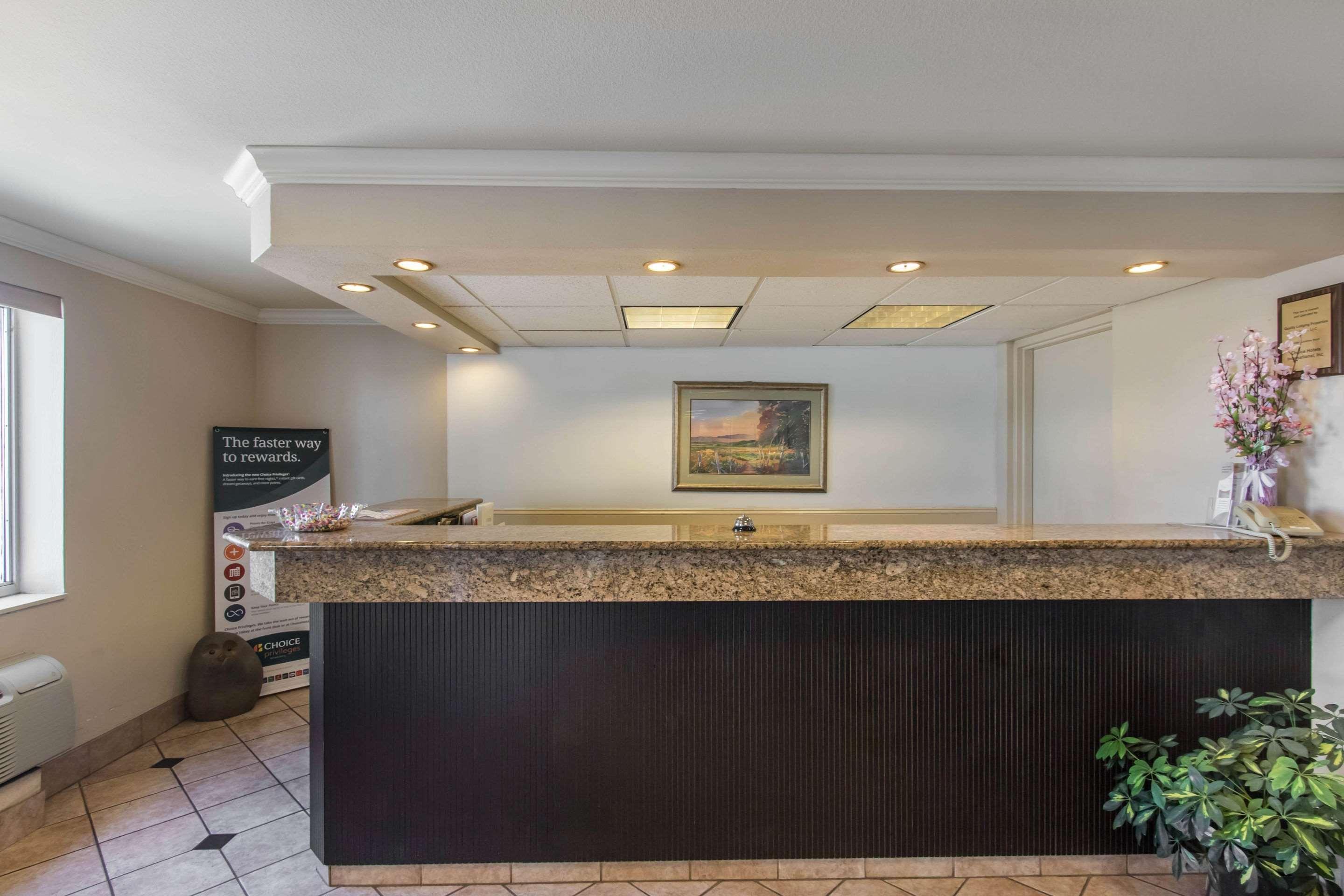 Econo Lodge Inn&Suites Joplin Exterior foto